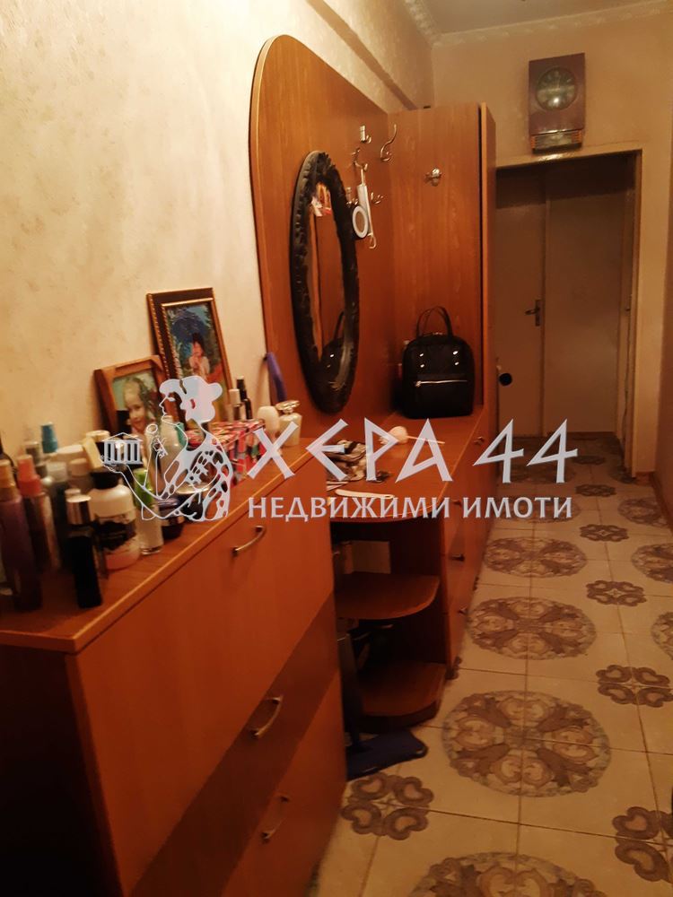 Тристаен апартамент в кв. Владиславово-0
