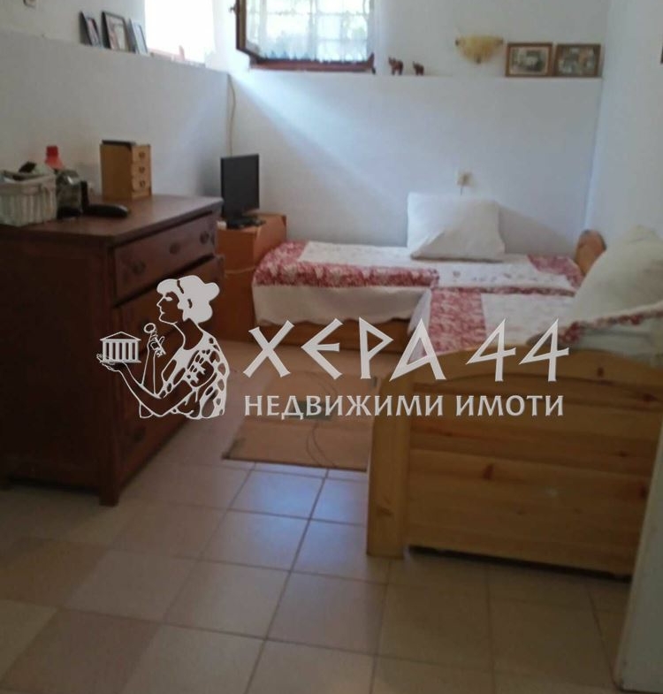 Къща в кв. Виница-0