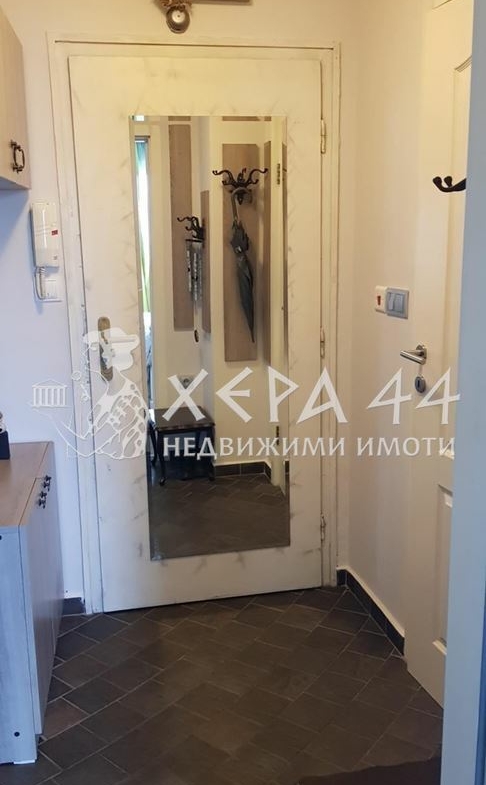 Двустаен апартамент в района на Генералите-0