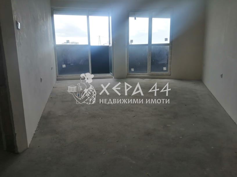 Продавам двустаен с морска панорама кв. Левски-0