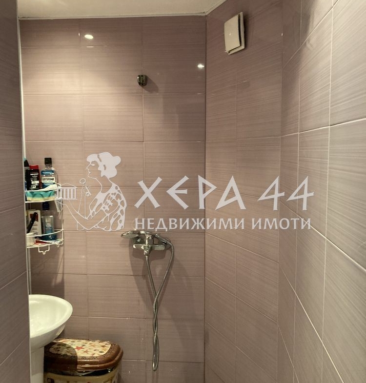 Двустаен апартамент в кв.Владиславово-0
