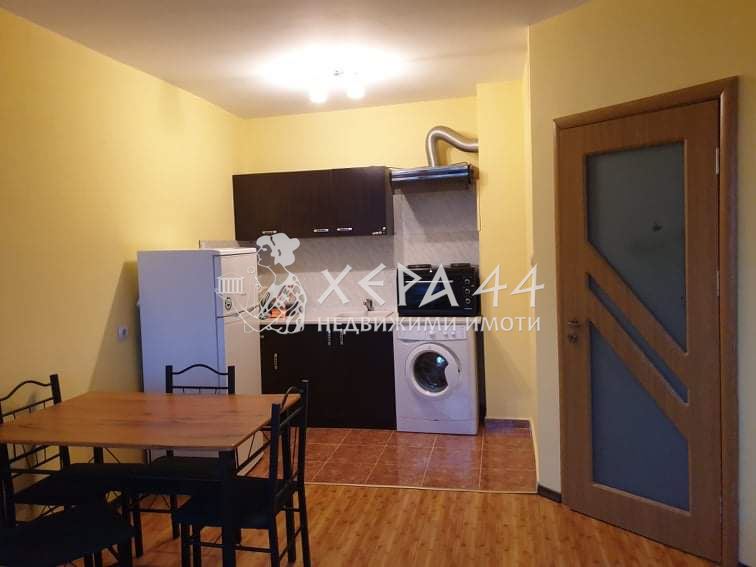 Двам двустаен апартамент в Левски-0