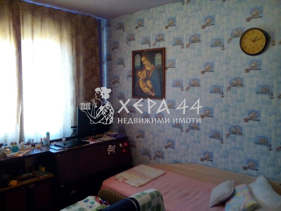 Тристаен апартамент в кв. Аспарухово-0