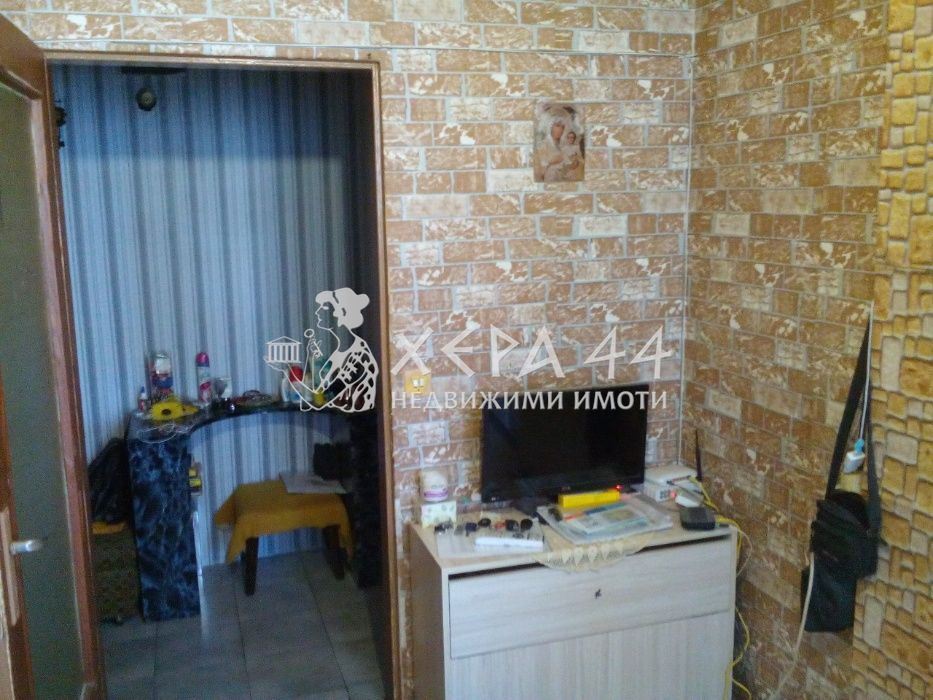 Тристаен апартамент в кв. Аспарухово-0