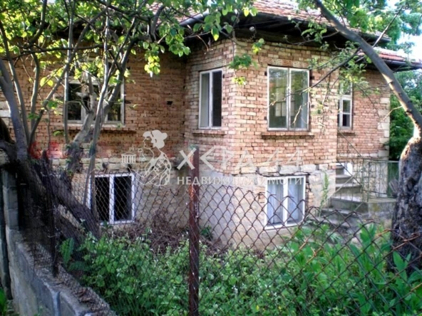 Стара къща в с. Петров дол-0