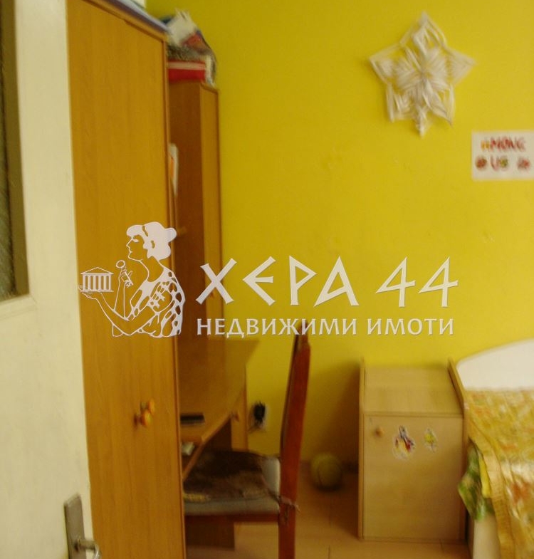 Тристаен апартамент в кв. Владиславово-0
