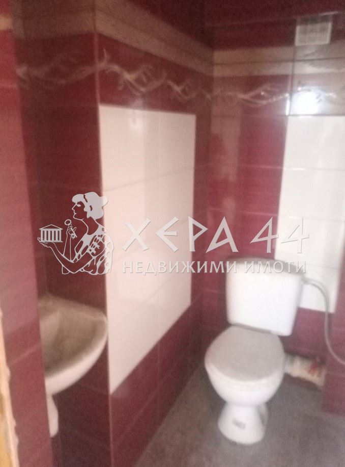 Тристаен апартамент в района на Колхозен пазар - 0