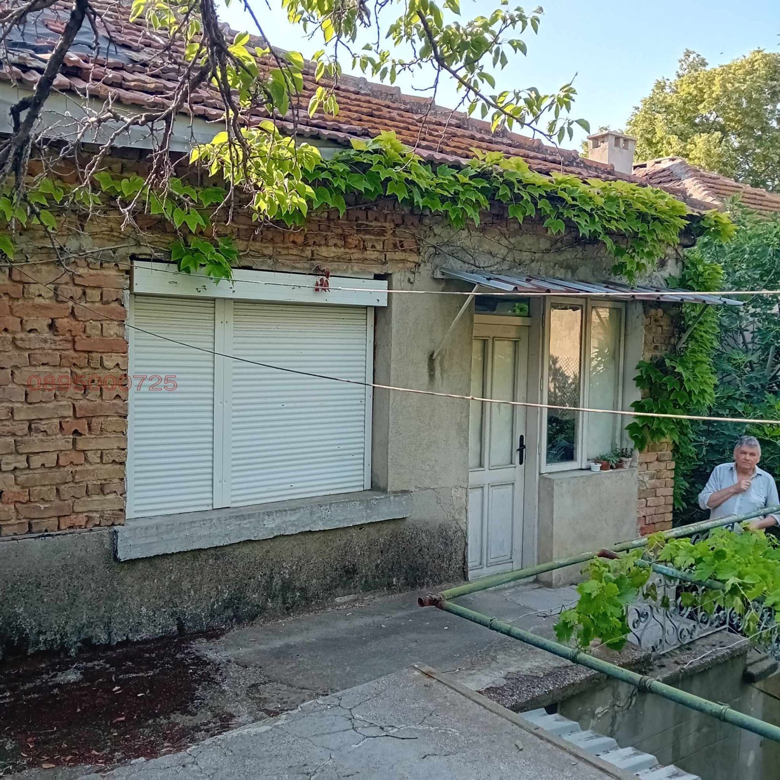 Къща в гр. Белослав - 0
