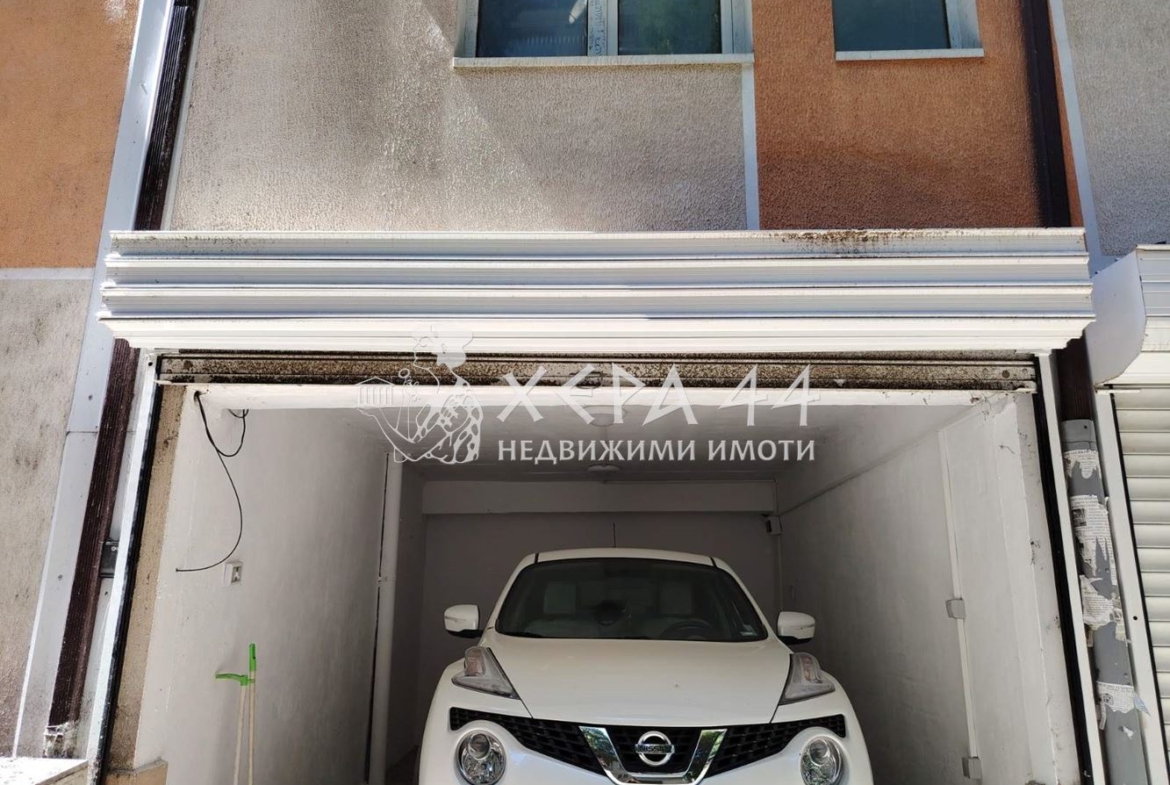 Продавам гараж Колхозен пазар - 0