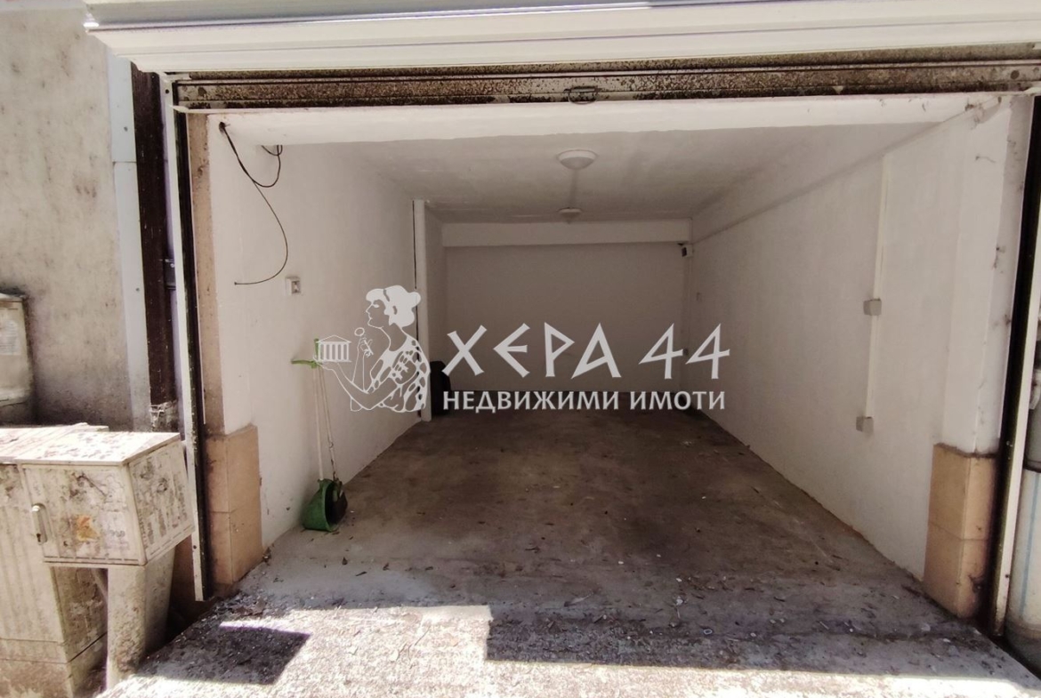Продавам гараж Колхозен пазар - 0