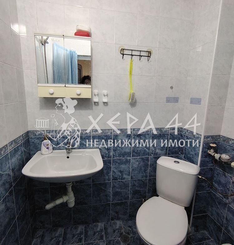 Продава просторен и светъл тристаен на метри от Медицински университет - 0