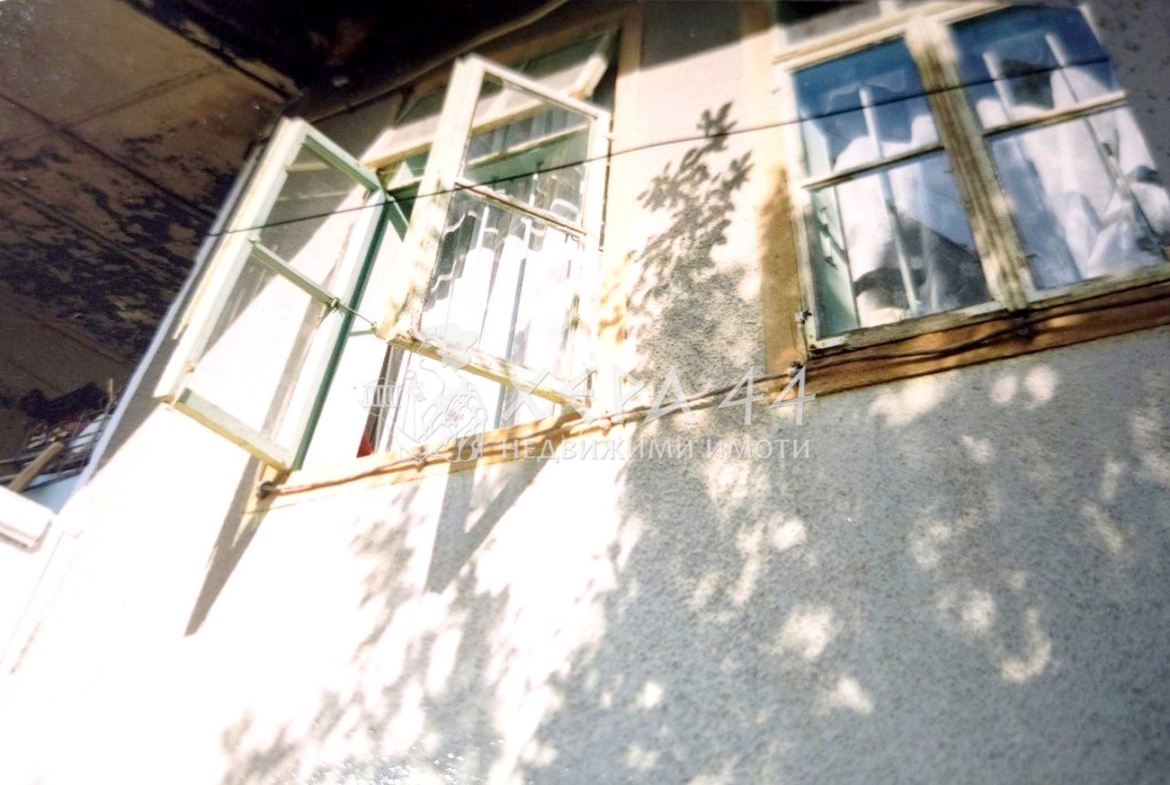 Къща в с. Невша - 0