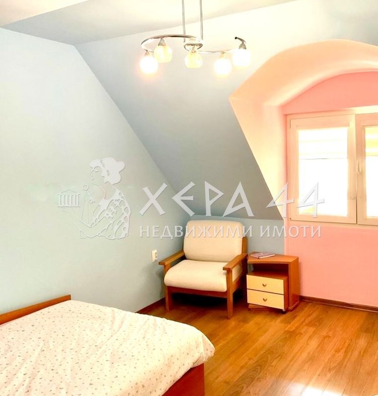 Двустаен апартамент в Цветен квартал - 0