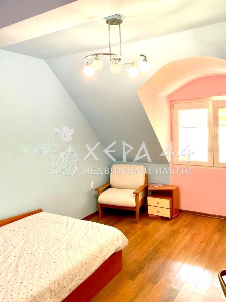 Двустаен апартамент в Цветен квартал - 0