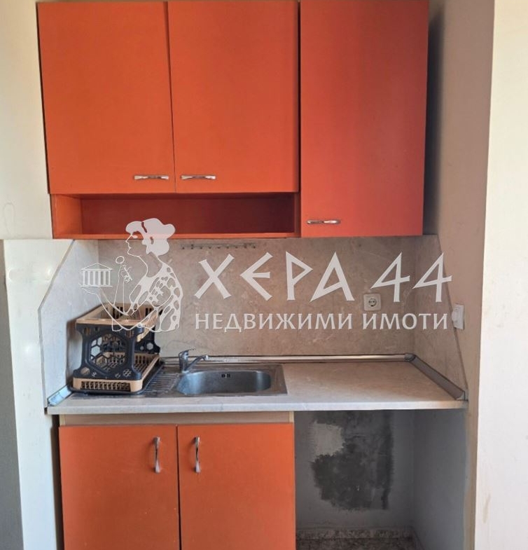 Тристаен апартамент в кв. Левски - 0