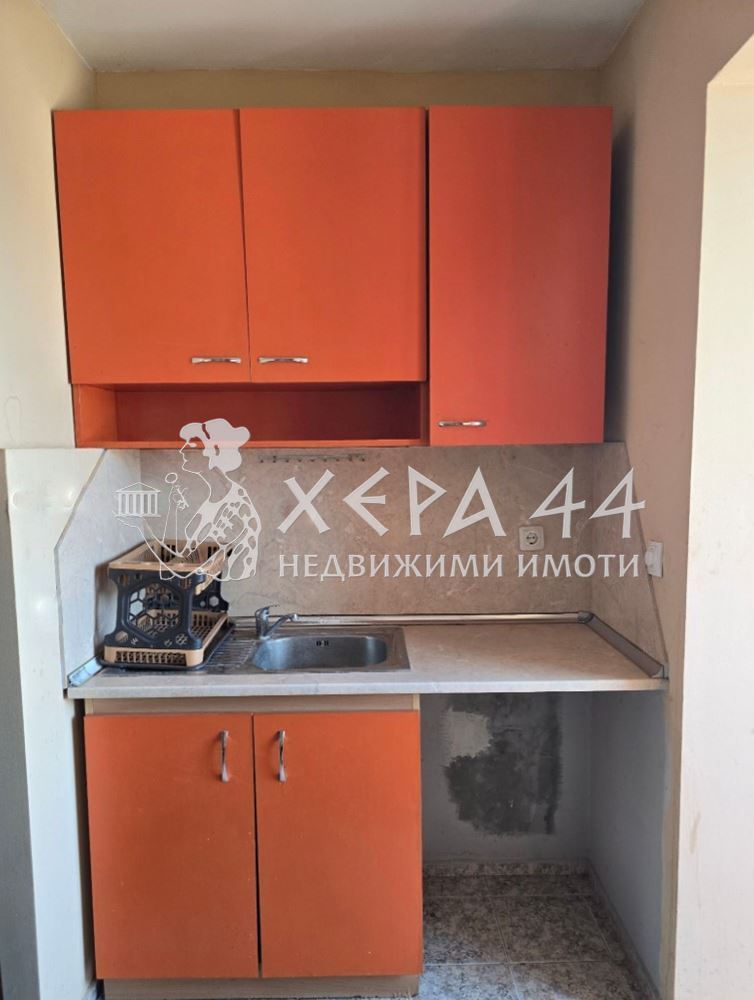 Тристаен апартамент в кв. Левски - 0