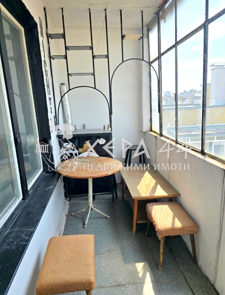 Тристаен апартамент в кв. Левски - 0