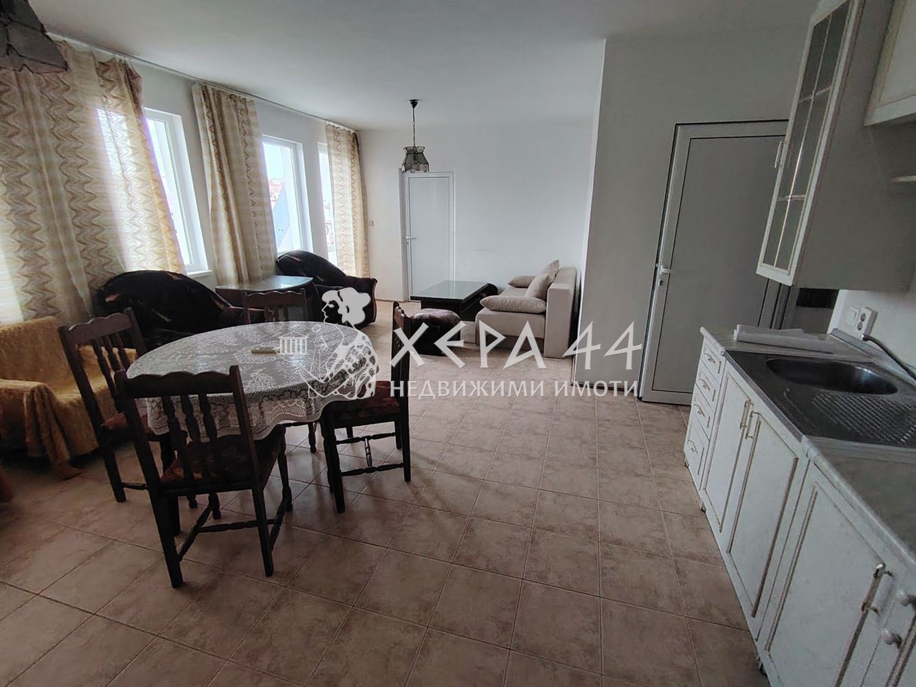 Продава 3стаен Окръжна болница Генералите - 0