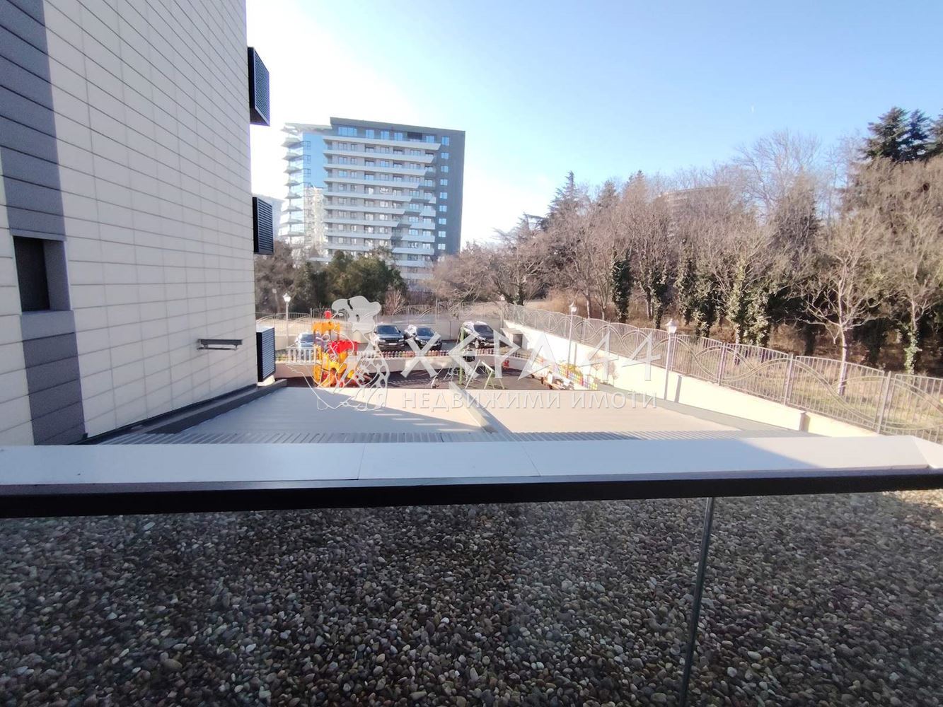 Продавам 3стаен в комплекс "Симфония" - 0