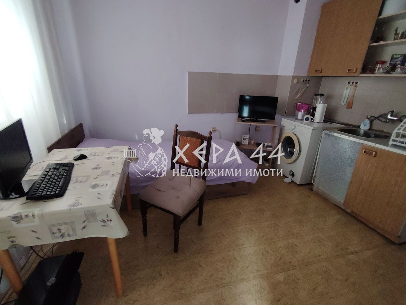 Продавам двустаен южен - 0