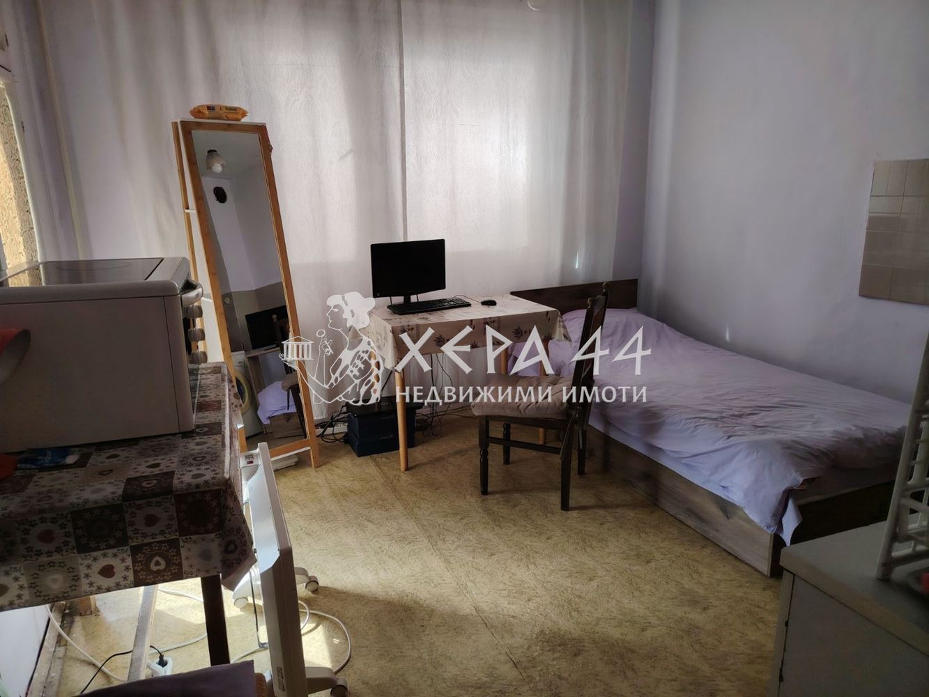 Продавам двустаен южен - 0