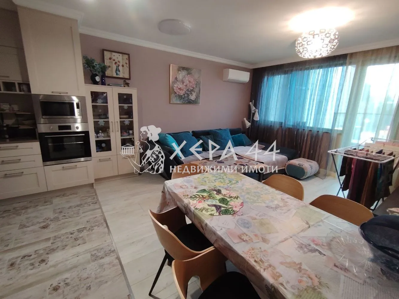 Продавам 3стаен в комплекс "Симфония" - 0