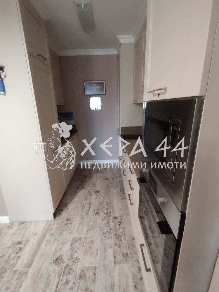 Продавам 3стаен в комплекс "Симфония" - 0